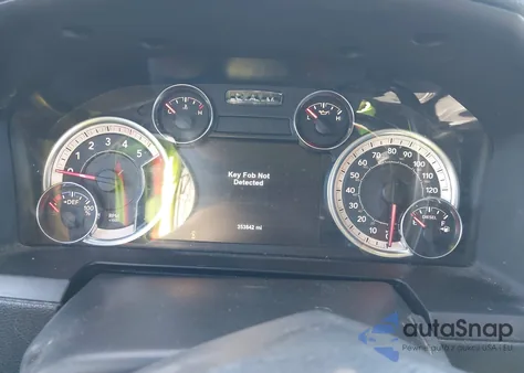 2018 Ram 2500 Laramie 4X4 6'4 Box from USA, damaged, VIN 3C6UR5FLXJG323045